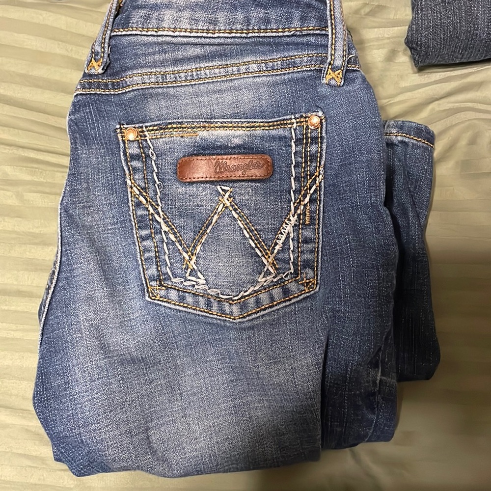 Boot cut